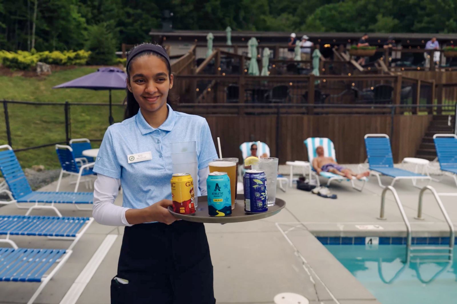 Server_at_Pool_1